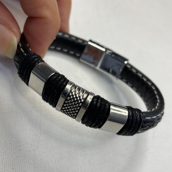 Black leather bracelets for men and women, braided magnetic. - Picture 7 of 12